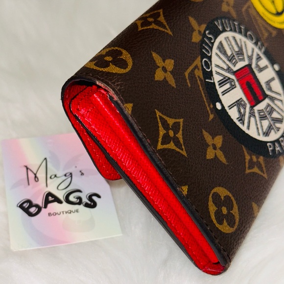 Louis Vuitton: World Tour Patches Wallet - Picture 14 of 16